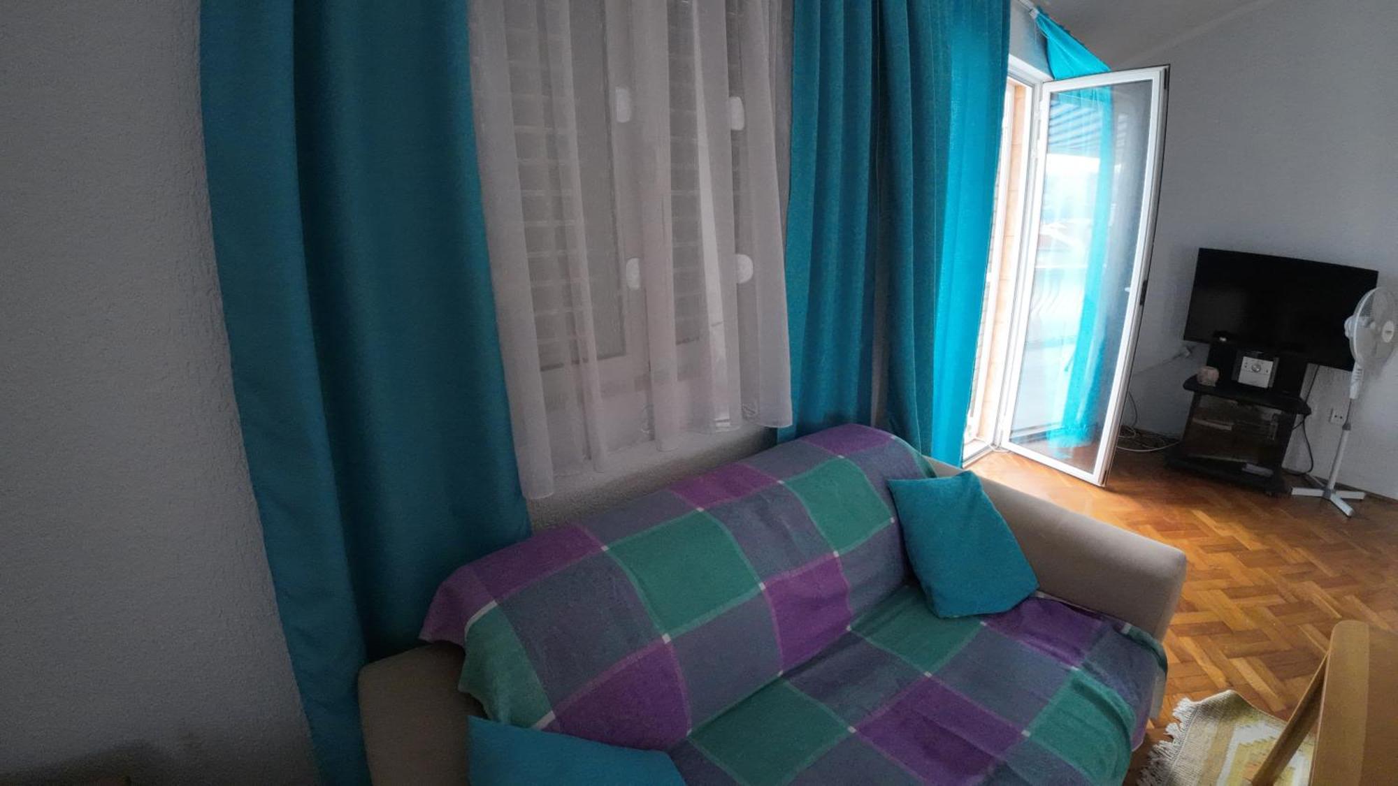 Montehome Apartment
