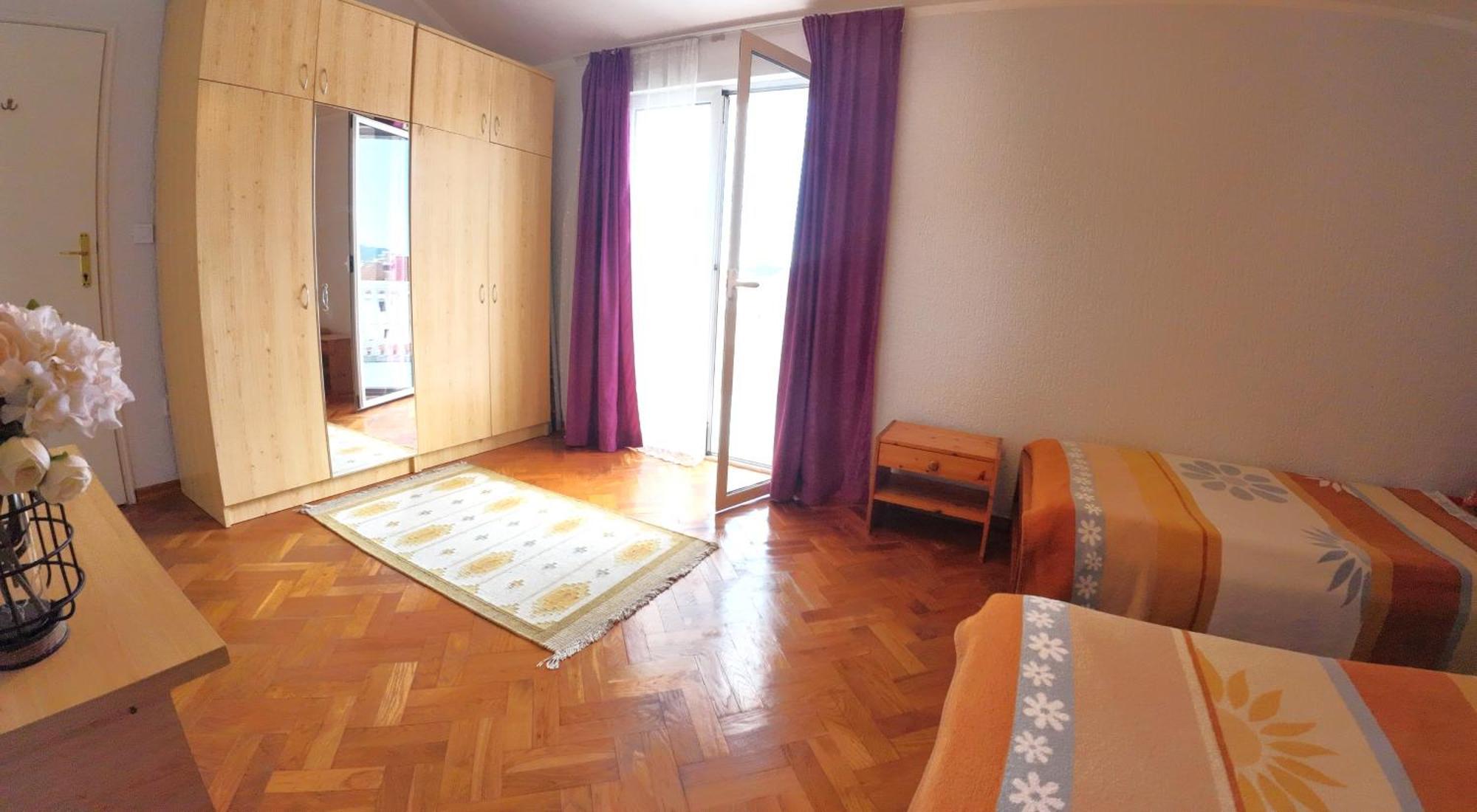 Montehome Apartment